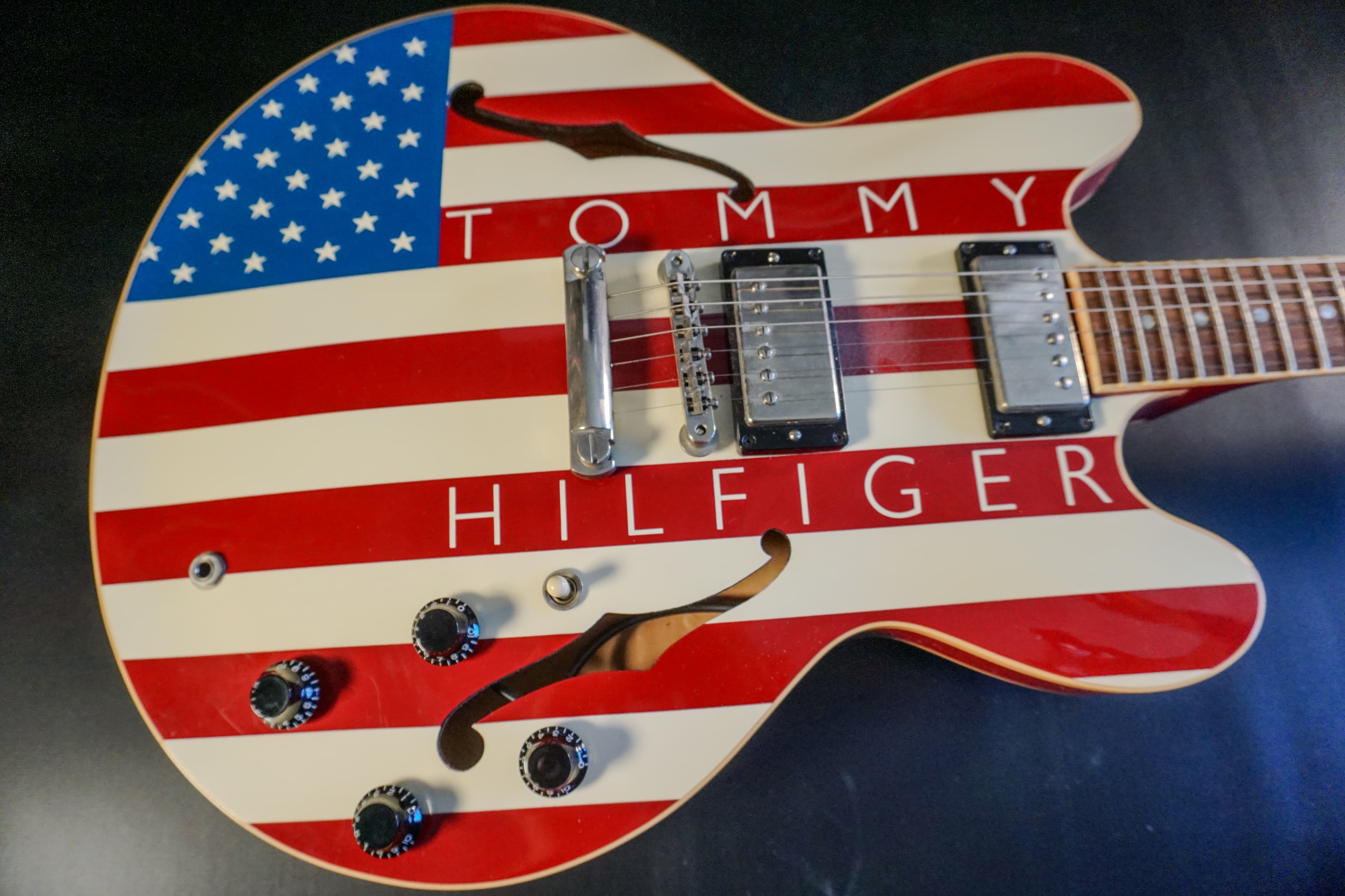 Gibson ES Tommy Hilfiger 1 of 2